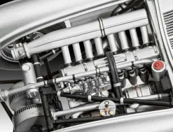 Revell 1/24 Mercedes-Benz 300 SLR 70th Anniversary Gift Set