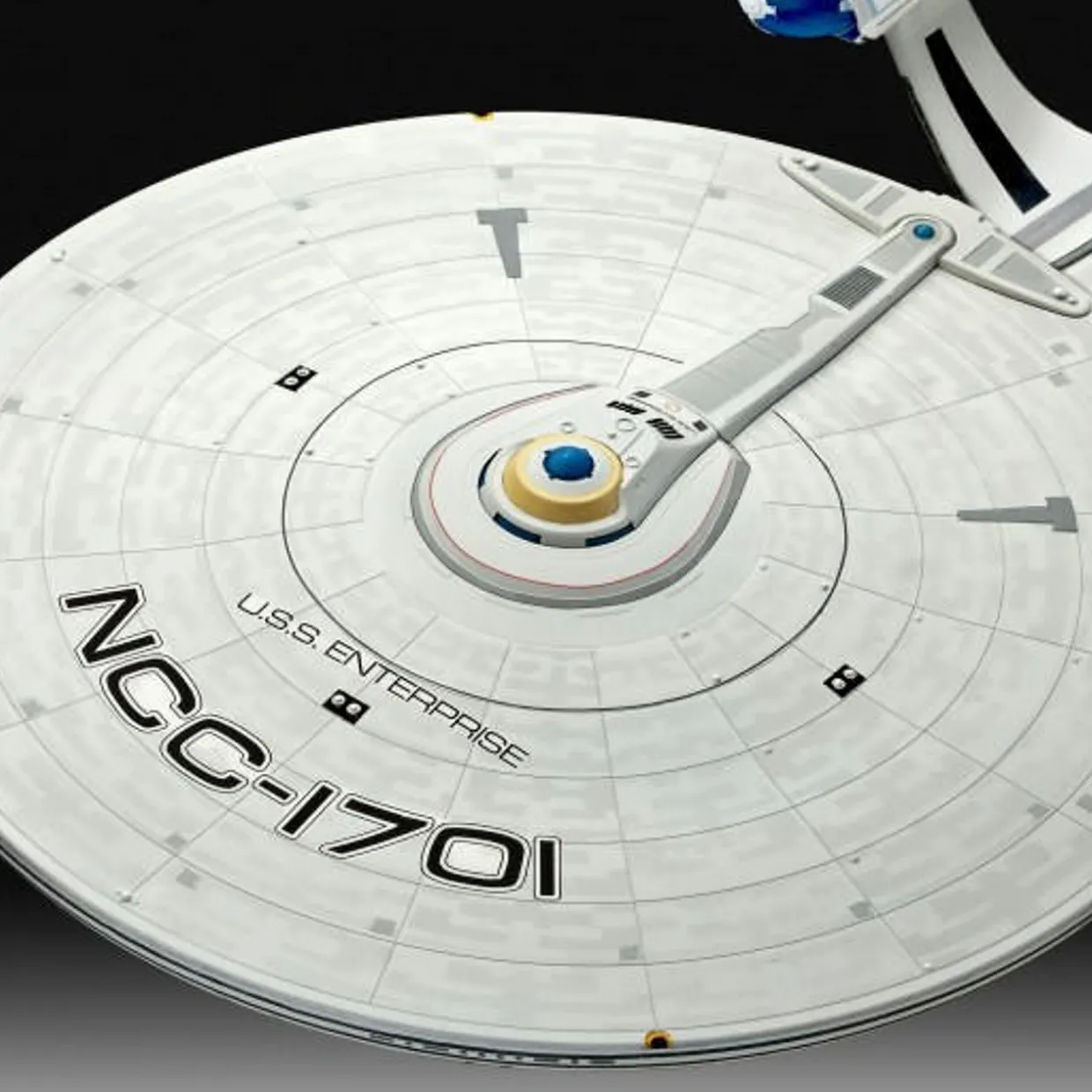 Revell 1/500 Star Trek USS Enterprise NCC-1701 Into Darkness