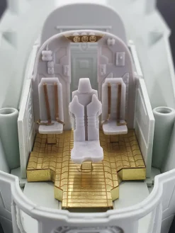 Revell 1/72 Star Wars The Mandalorian Razor Crest Platinum Edition