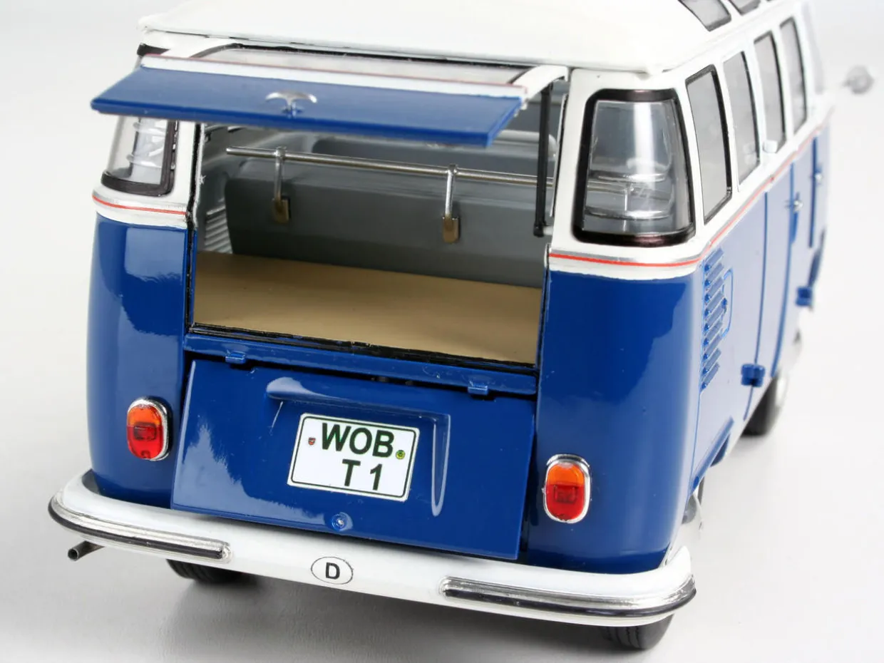 Revell 1/24 Volkswagen T1 Samba Bus Starter Set