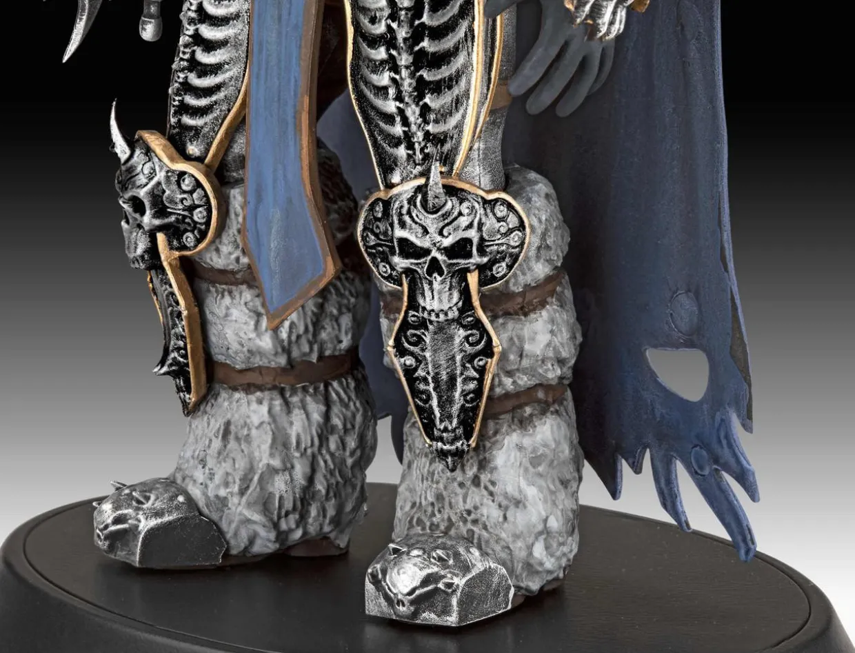 Revell 1/16 World of Warcraft - The Lich King Gift Set