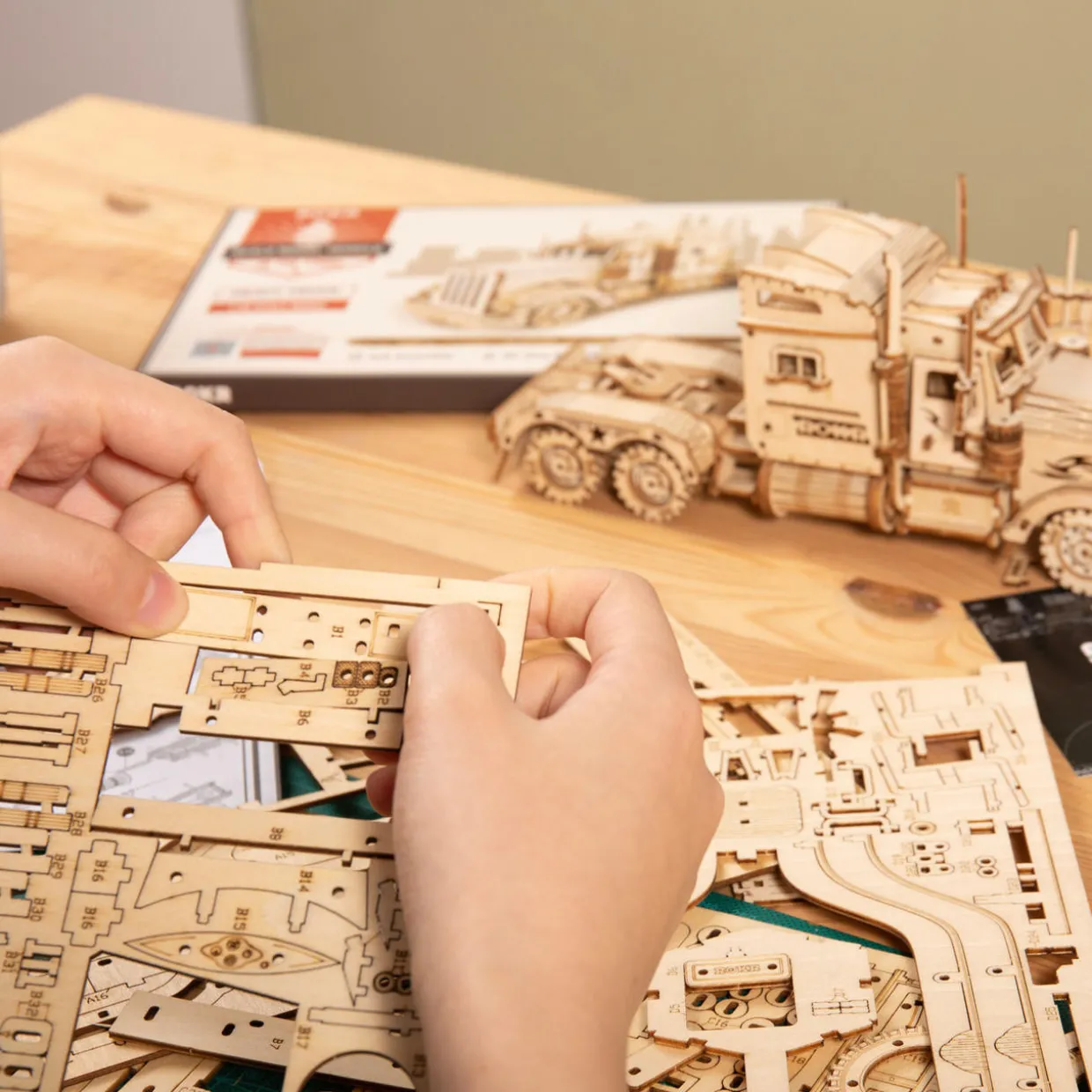 Rokr Heavy Truck 3D Wooden Kit