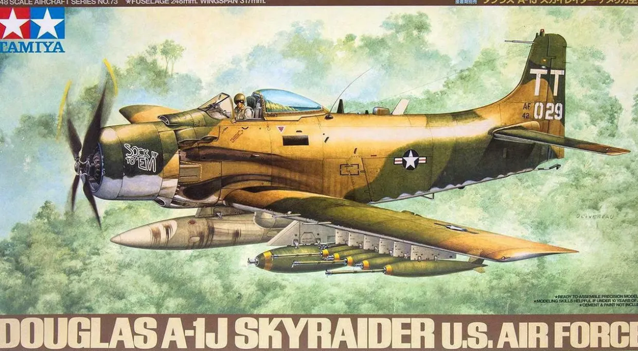 Tamiya 1/48 Douglas A-1J Skyraider US Army Air Force