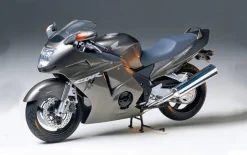 Tamiya 1/12 Honda CBR 1100XX Super Blackbird Model Kit