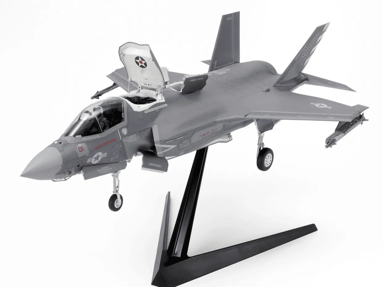 Tamiya 1/48 Lockheed Martin F-35B Lightning II