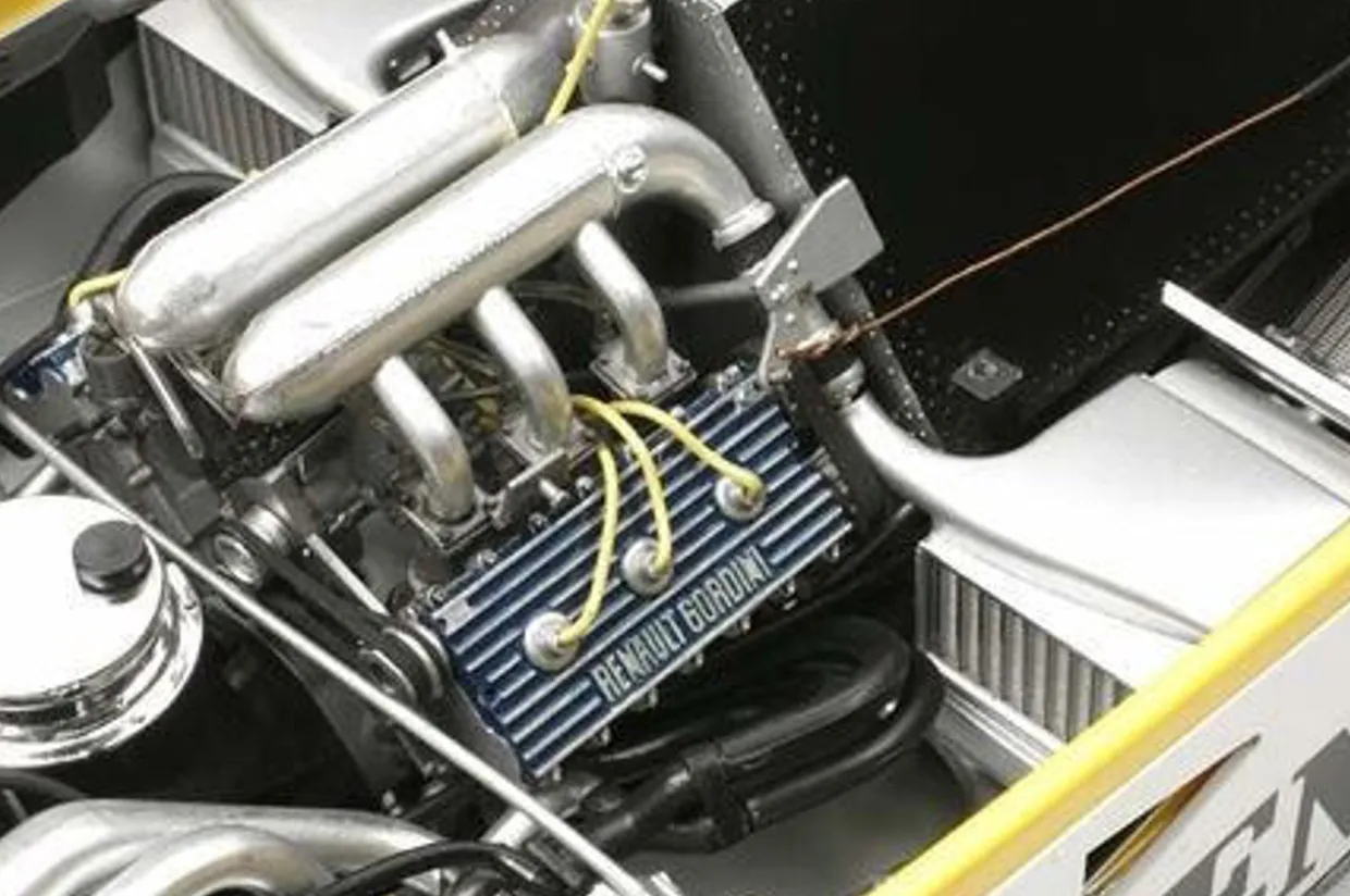 Tamiya 1/12 Renault Re-20 Turbo with Photo-Etched Parts