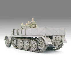 Tamiya 1/35 Sd.Kfz.9 Famo 18 Ton Half-Track