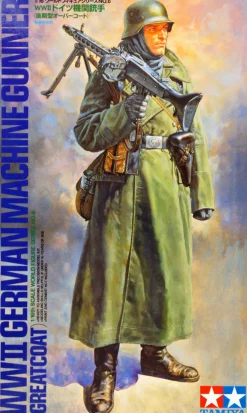 Tamiya 1/16 WWII German in Greatcoat