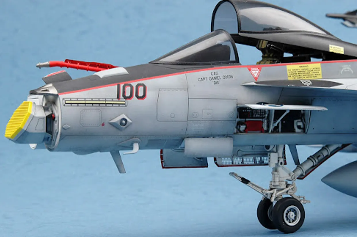 Trumpeter 1/32 Boeing F/A-18E Super Hornet