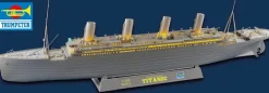 Trumpeter 1/200 RMS Titanic with Lighting Set