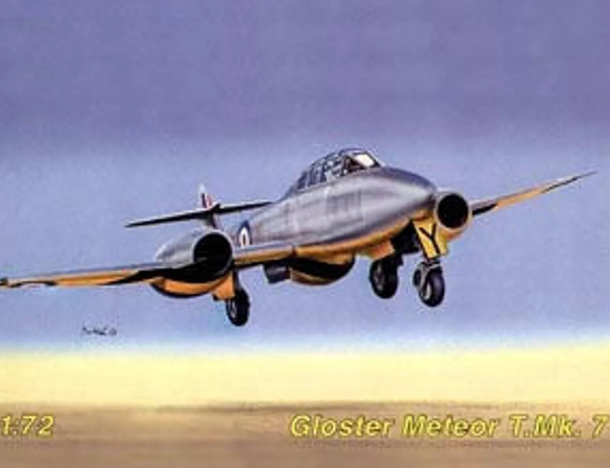 Xtrakit 1/72 Gloster Meteor T Mk7 Model Kit
